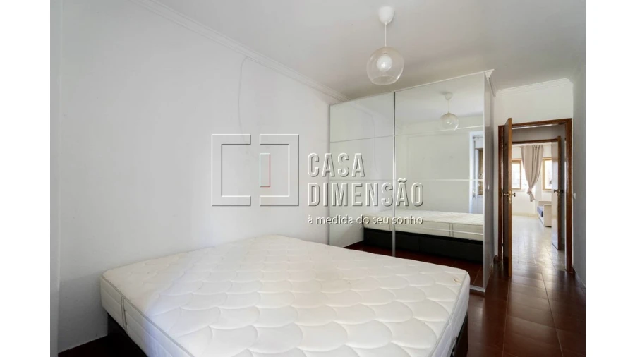 Apartamento T1 para Venda em Caparica e Trafaria Foto 18