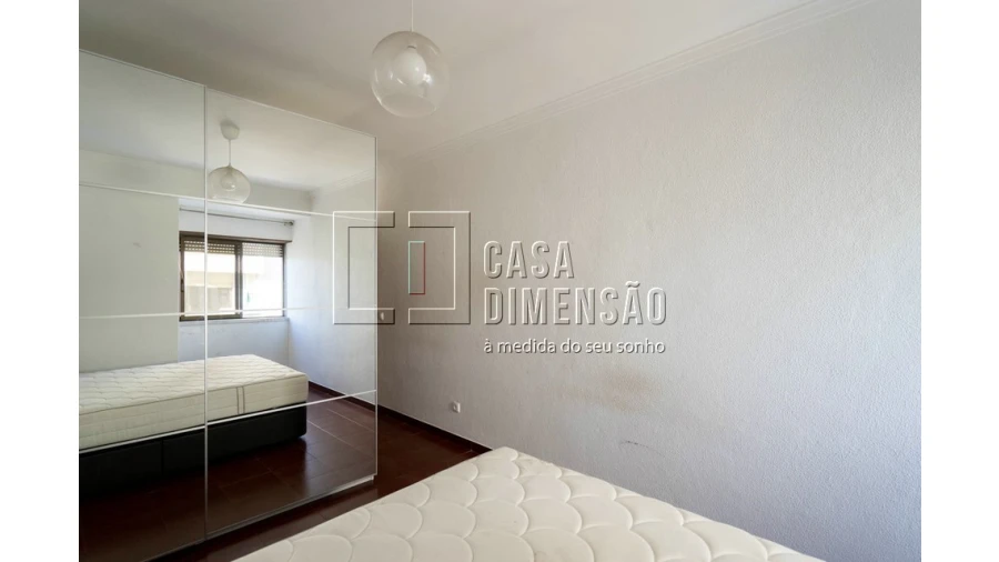 Apartamento T1 para Venda em Caparica e Trafaria Foto 19