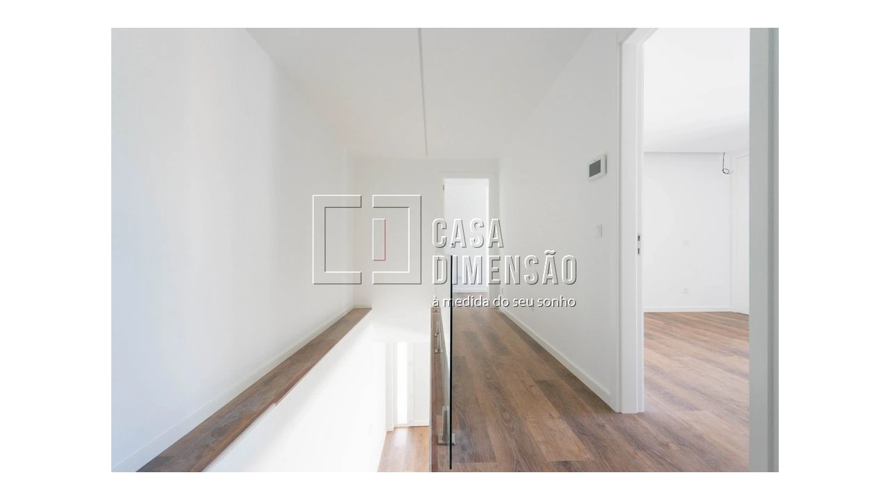 Moradia T4 para Venda em Charneca de Caparica e Sobreda Foto 23