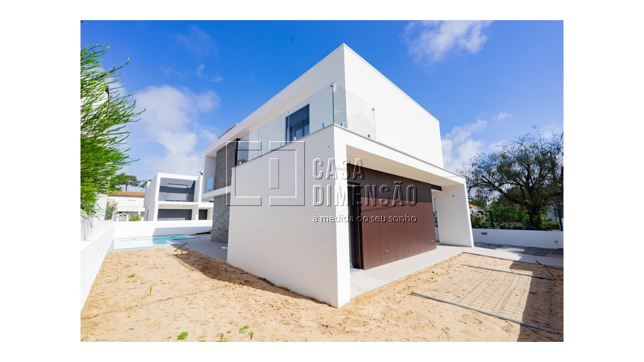 Moradia T4 para Venda em Charneca de Caparica e Sobreda Foto 46