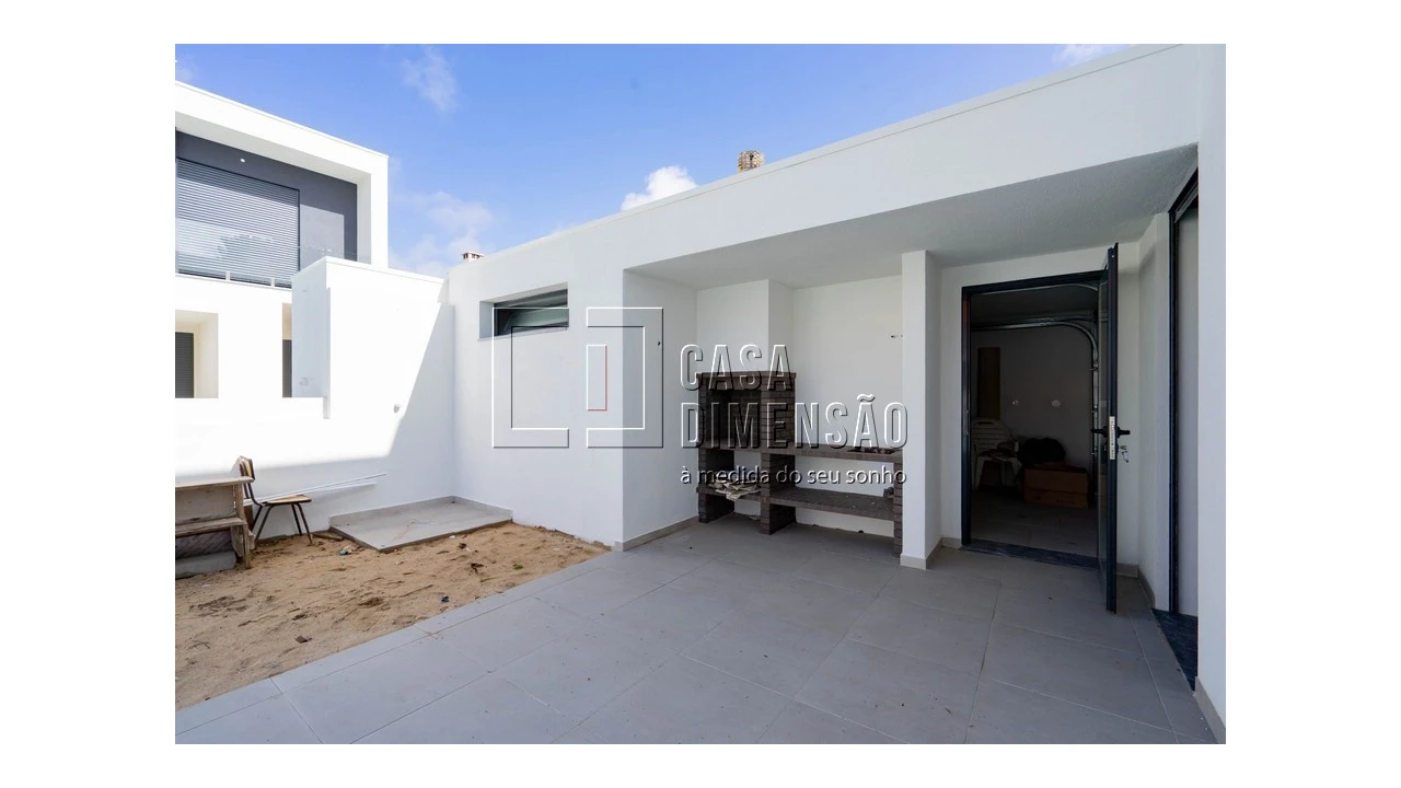 Moradia T4 para Venda em Charneca de Caparica e Sobreda Foto 59