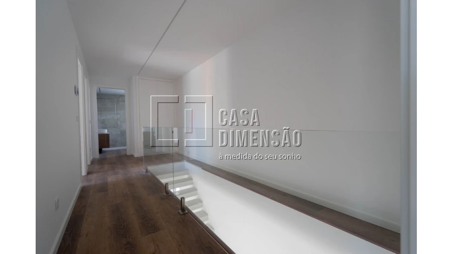 Moradia T4 para Venda em Charneca de Caparica e Sobreda Foto 26