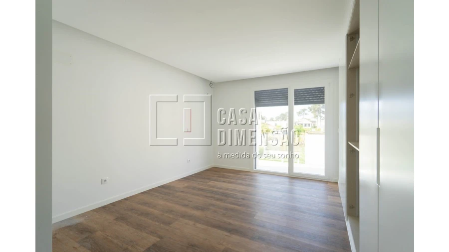 Moradia T4 para Venda em Charneca de Caparica e Sobreda Foto 27