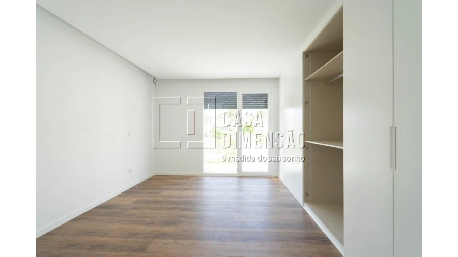 Moradia T4 para Venda em Charneca de Caparica e Sobreda Foto 28