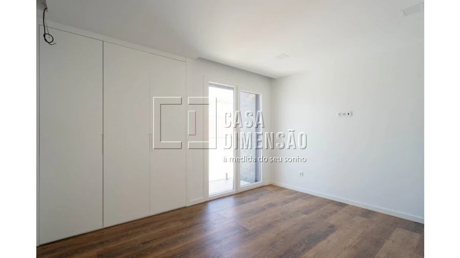 Moradia T4 para Venda em Charneca de Caparica e Sobreda Foto 36