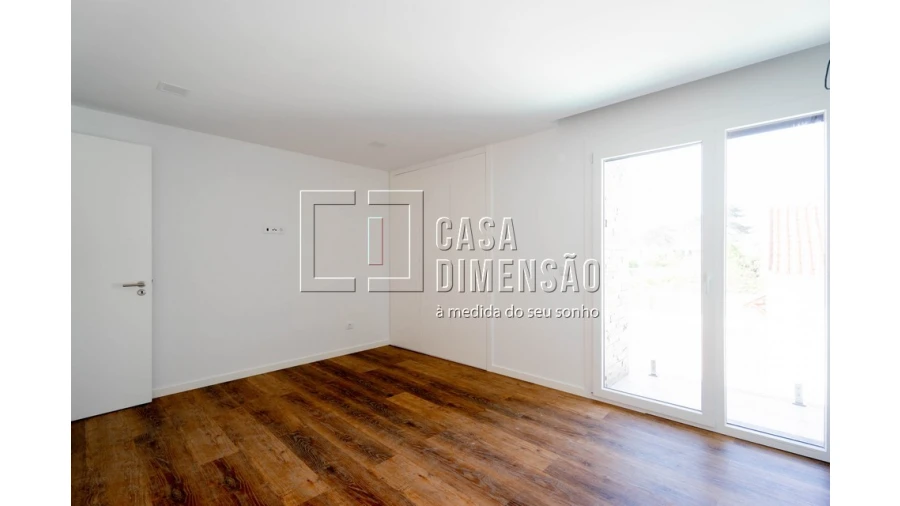 Moradia T4 para Venda em Charneca de Caparica e Sobreda Foto 39