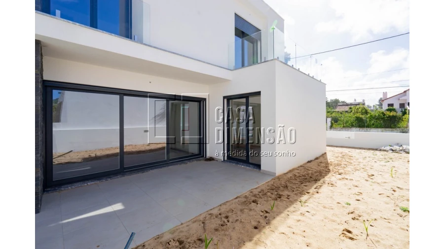 Moradia T4 para Venda em Charneca de Caparica e Sobreda Foto 50