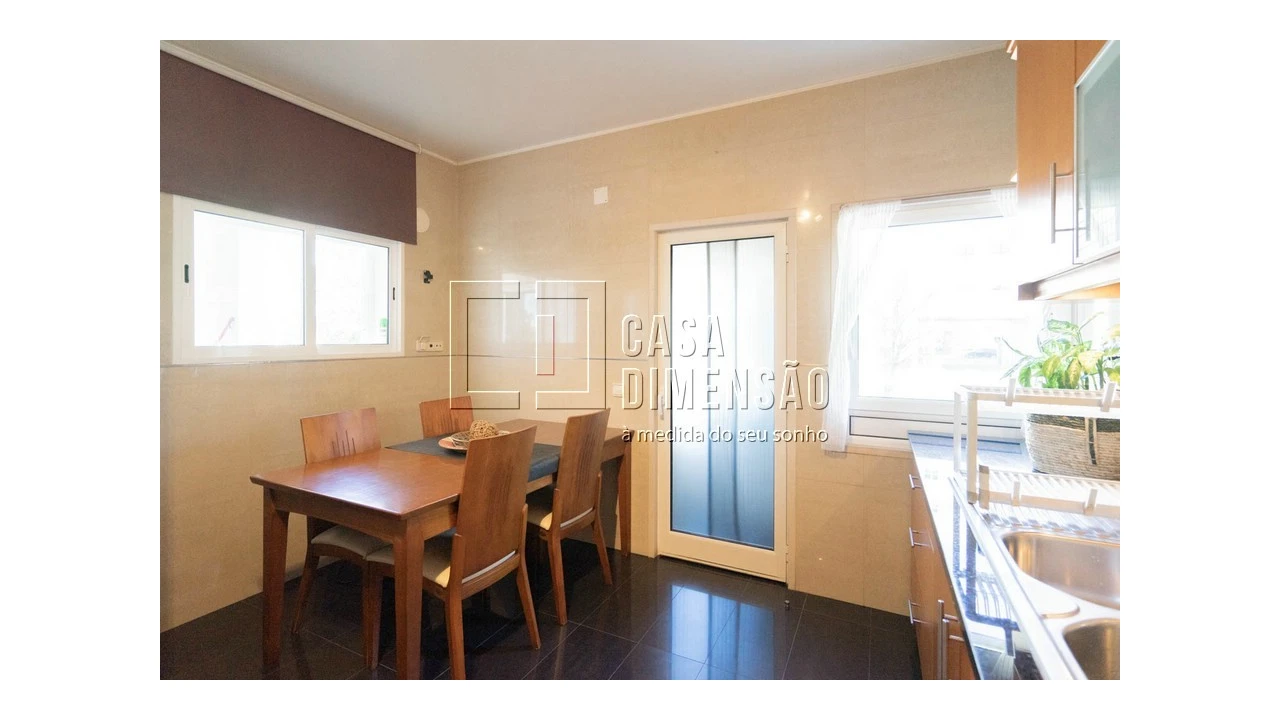 Apartamento para Venda em Carnaxide e Queijas Foto 16