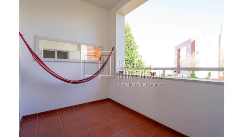 Apartamento para Venda em Carnaxide e Queijas