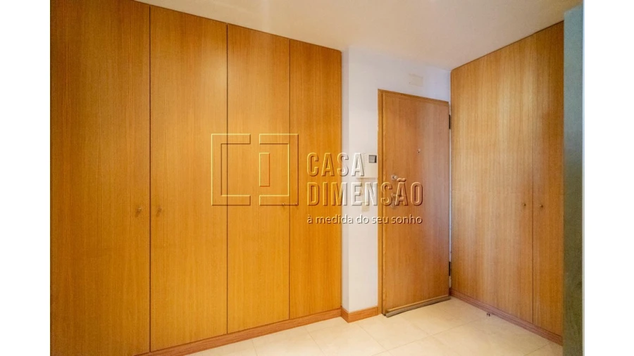 Apartamento para Venda em Carnaxide e Queijas Foto 3