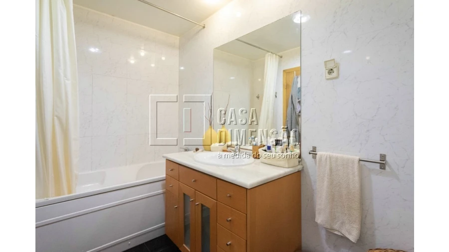 Apartamento para Venda em Carnaxide e Queijas Foto 26