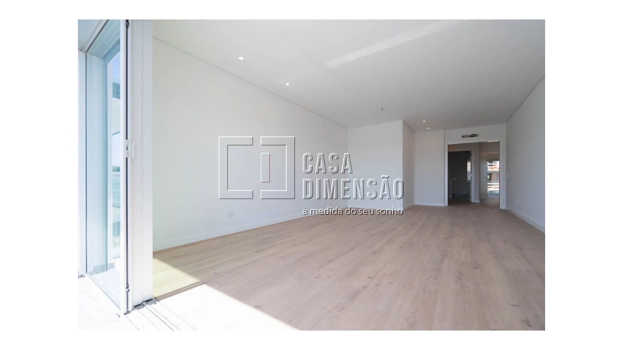 Apartamento T2 para Venda em Carnaxide e Queijas Foto 9