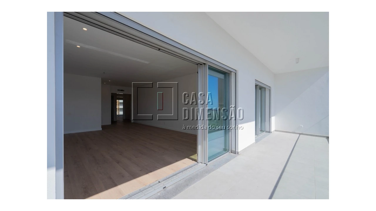 Apartamento T2 para Venda em Carnaxide e Queijas Foto 1