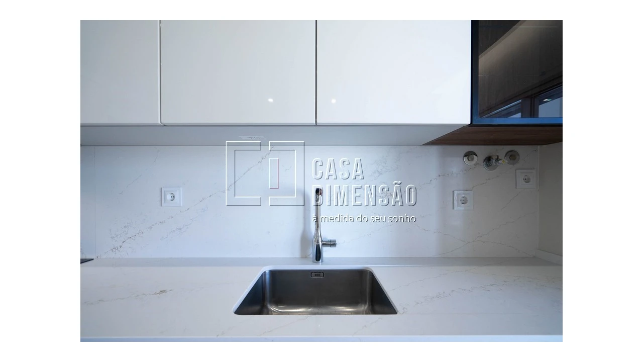 Apartamento T2 para Venda em Carnaxide e Queijas Foto 18