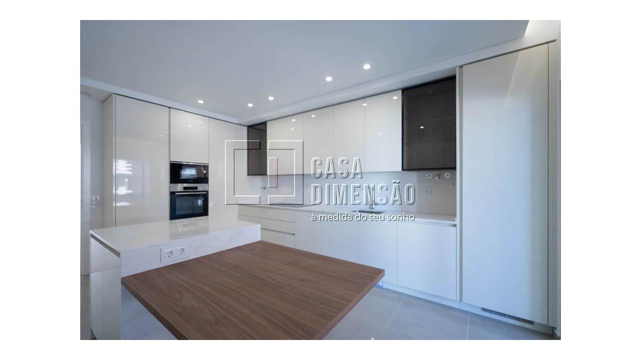 Apartamento T2 para Venda em Carnaxide e Queijas Foto 21