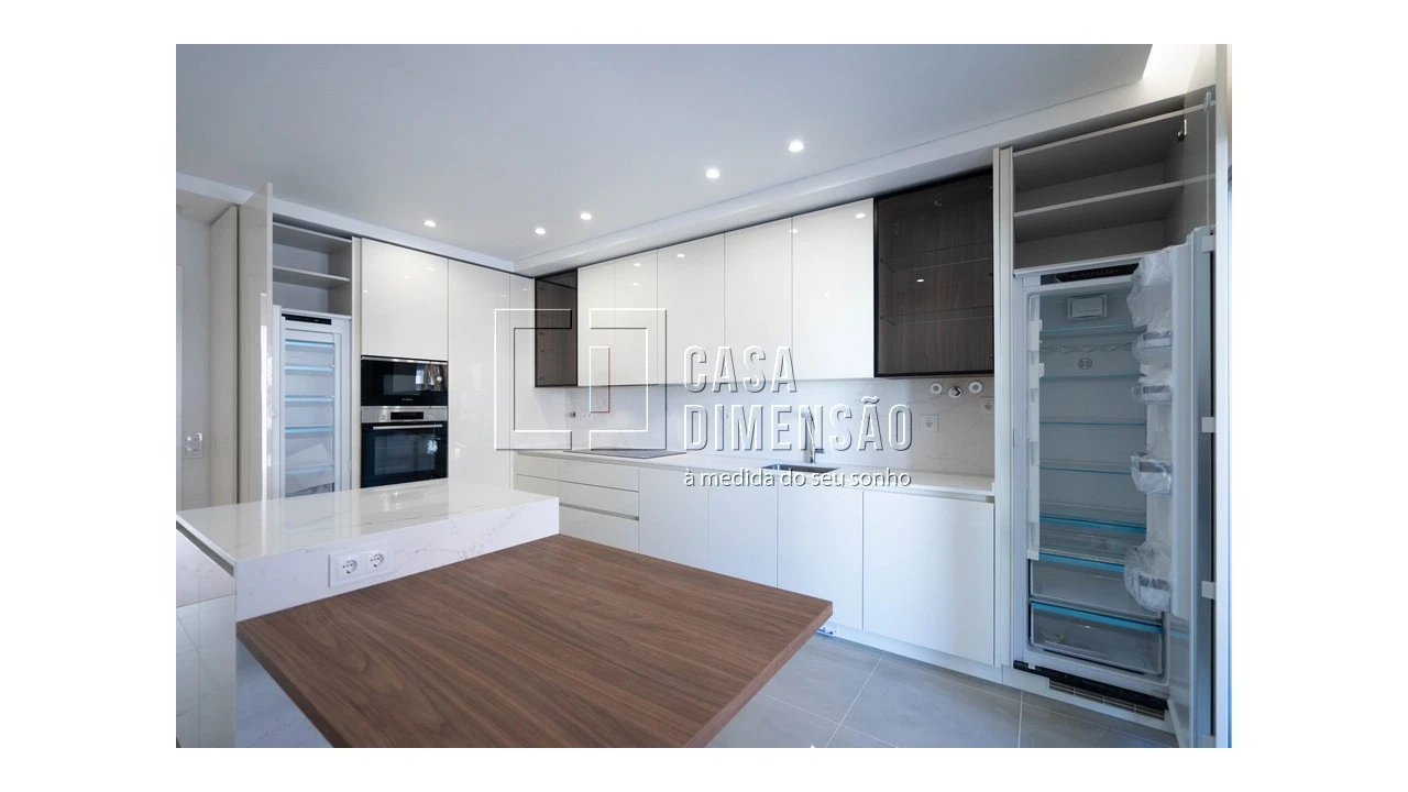 Apartamento T2 para Venda em Carnaxide e Queijas Foto 22