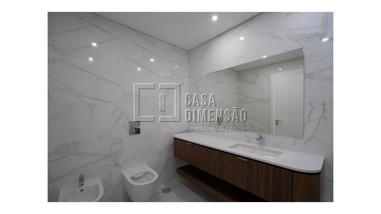 Apartamento T2 para Venda em Carnaxide e Queijas Foto 32