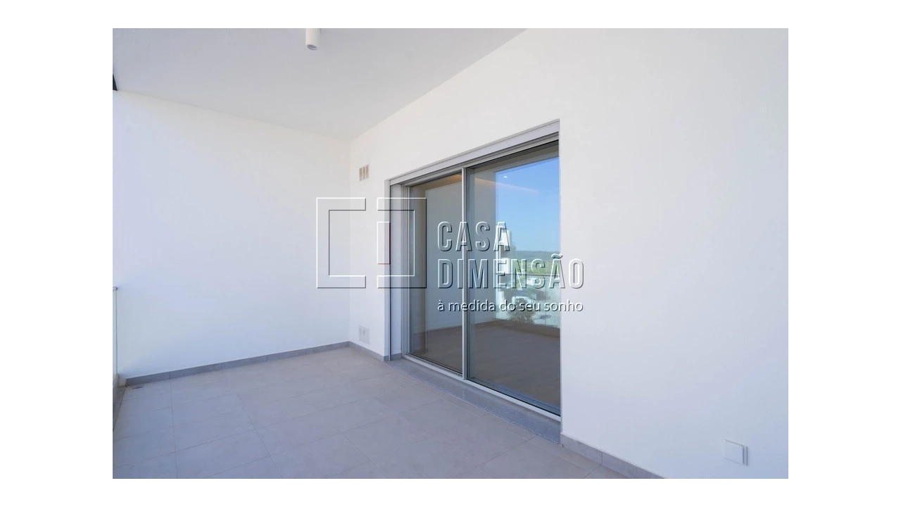 Apartamento T2 para Venda em Carnaxide e Queijas Foto 38