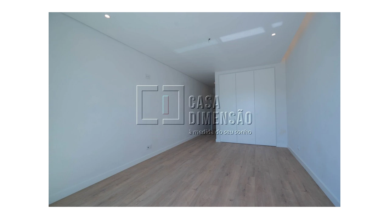 Apartamento T2 para Venda em Carnaxide e Queijas Foto 44
