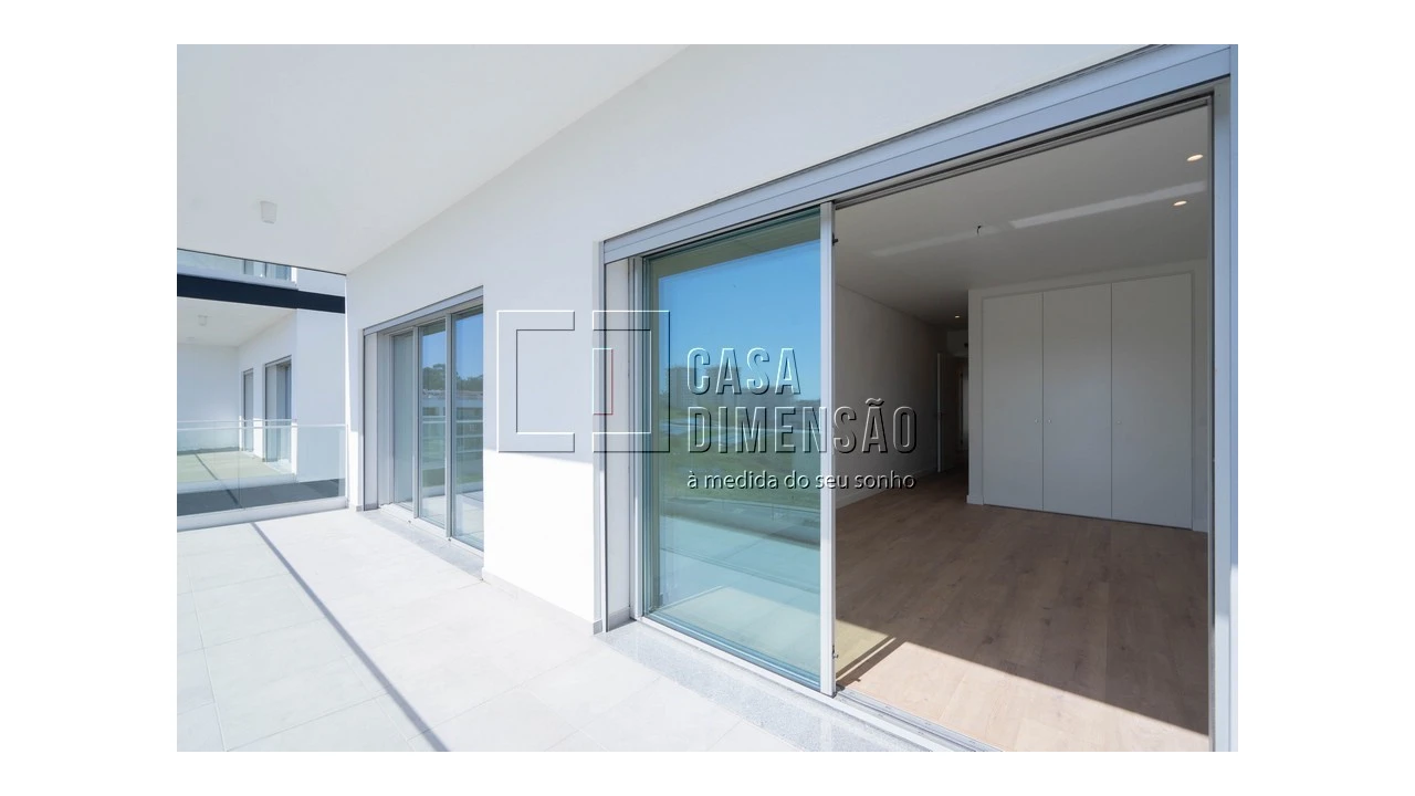 Apartamento T2 para Venda em Carnaxide e Queijas Foto 49