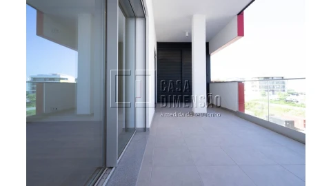 Apartamento T2 para Venda em Carnaxide e Queijas