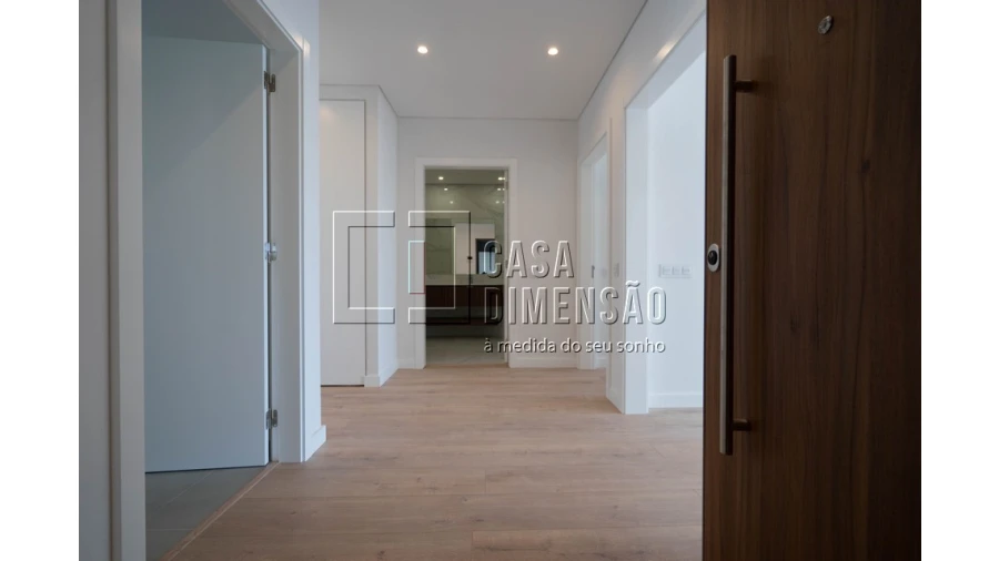 Apartamento T2 para Venda em Carnaxide e Queijas Foto 2