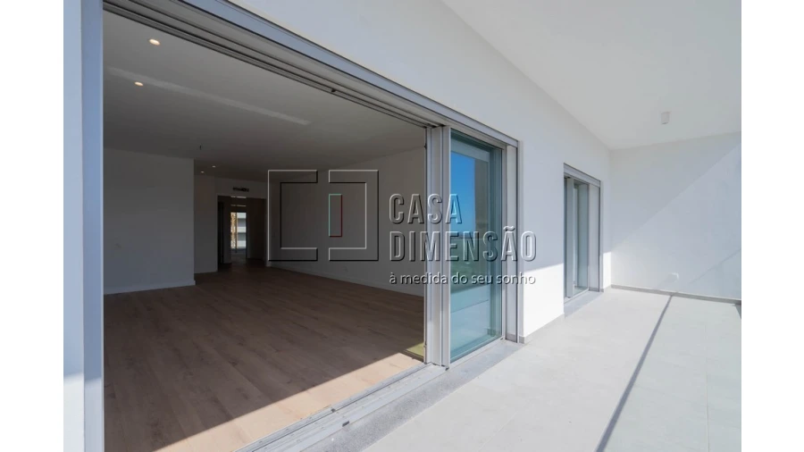 Apartamento T2 para Venda em Carnaxide e Queijas
