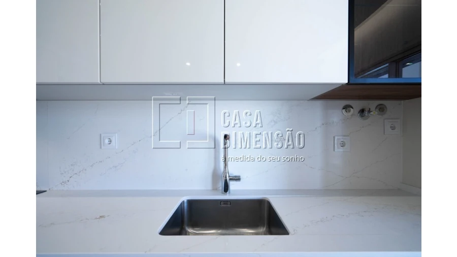 Apartamento T2 para Venda em Carnaxide e Queijas Foto 18