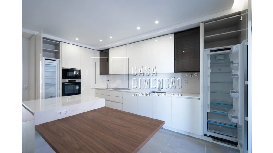 Apartamento T2 para Venda em Carnaxide e Queijas Foto 22