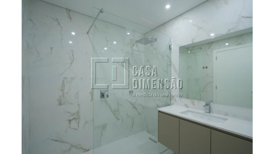 Apartamento T2 para Venda em Carnaxide e Queijas Foto 47