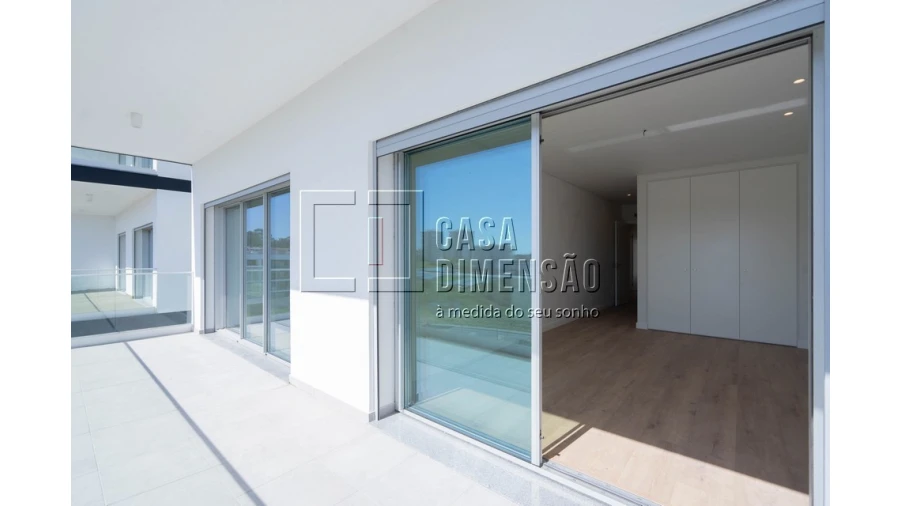 Apartamento T2 para Venda em Carnaxide e Queijas Foto 49