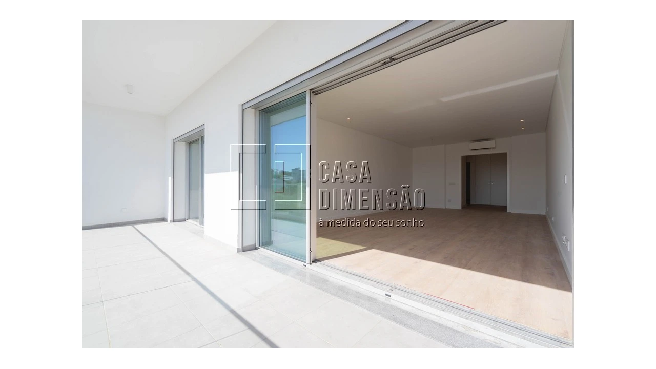 Apartamento T3 para Venda em Carnaxide e Queijas Foto 1