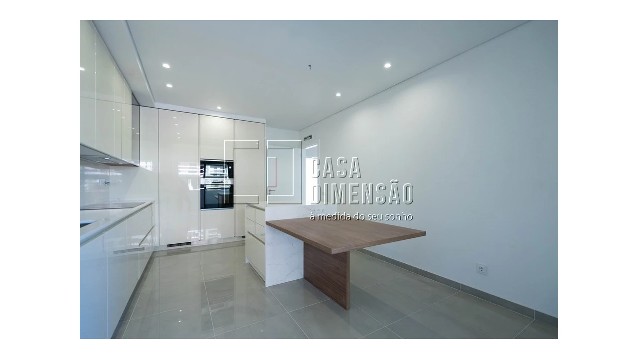 Apartamento T3 para Venda em Carnaxide e Queijas Foto 20