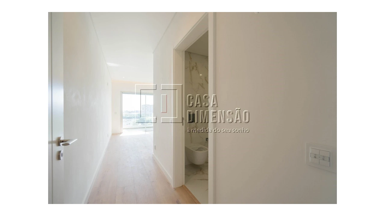 Apartamento T3 para Venda em Carnaxide e Queijas Foto 35