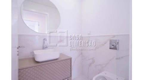 Apartamento T3 para Venda em Carnaxide e Queijas