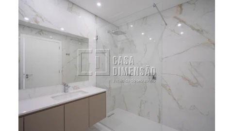 Apartamento T3 para Venda em Carnaxide e Queijas