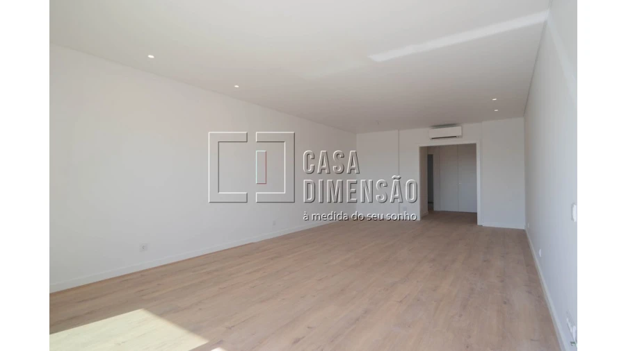 Apartamento T3 para Venda em Carnaxide e Queijas Foto 7