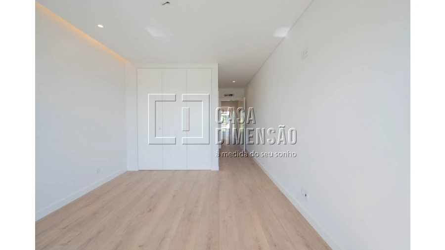 Apartamento T3 para Venda em Carnaxide e Queijas Foto 39