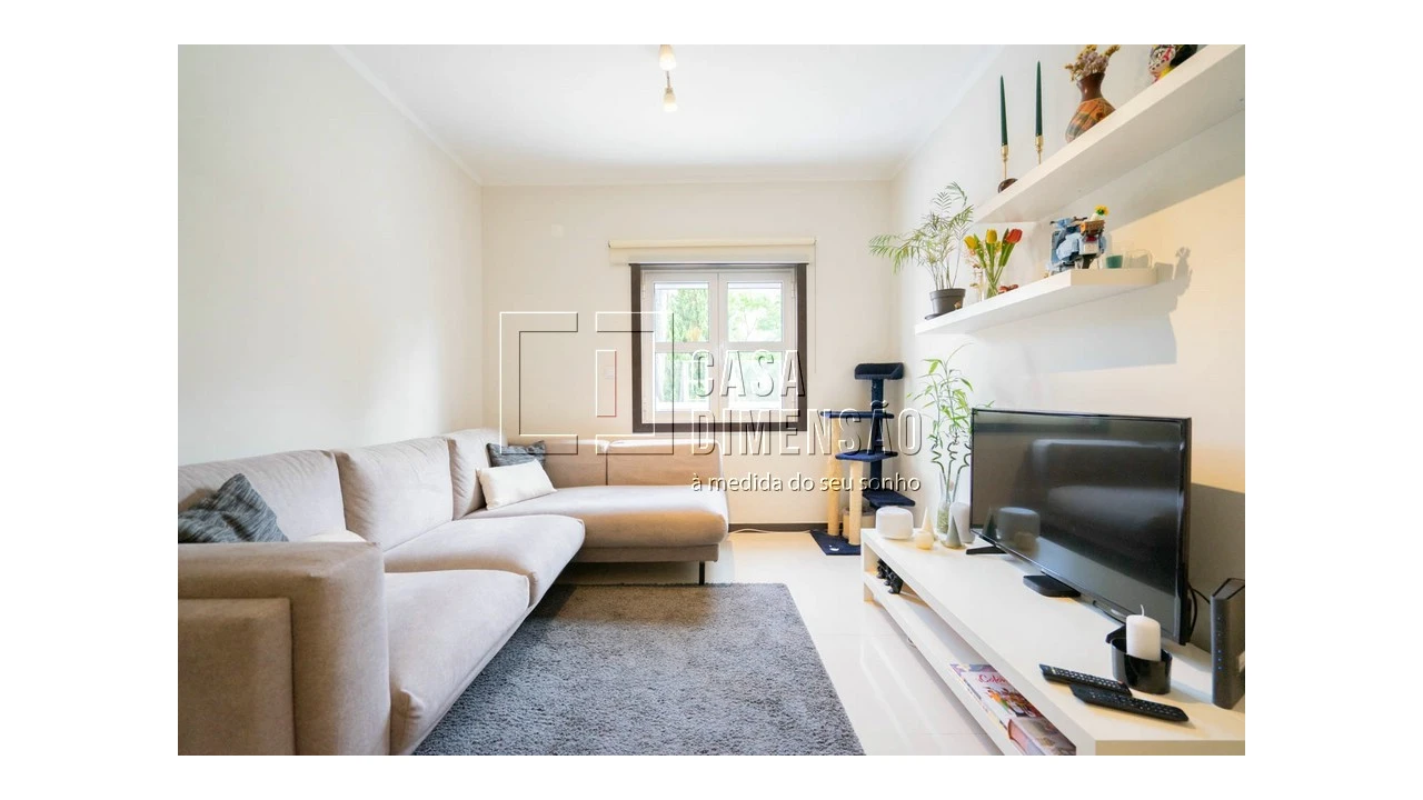 Apartamento T1 para Venda em Carnaxide e Queijas Foto 8