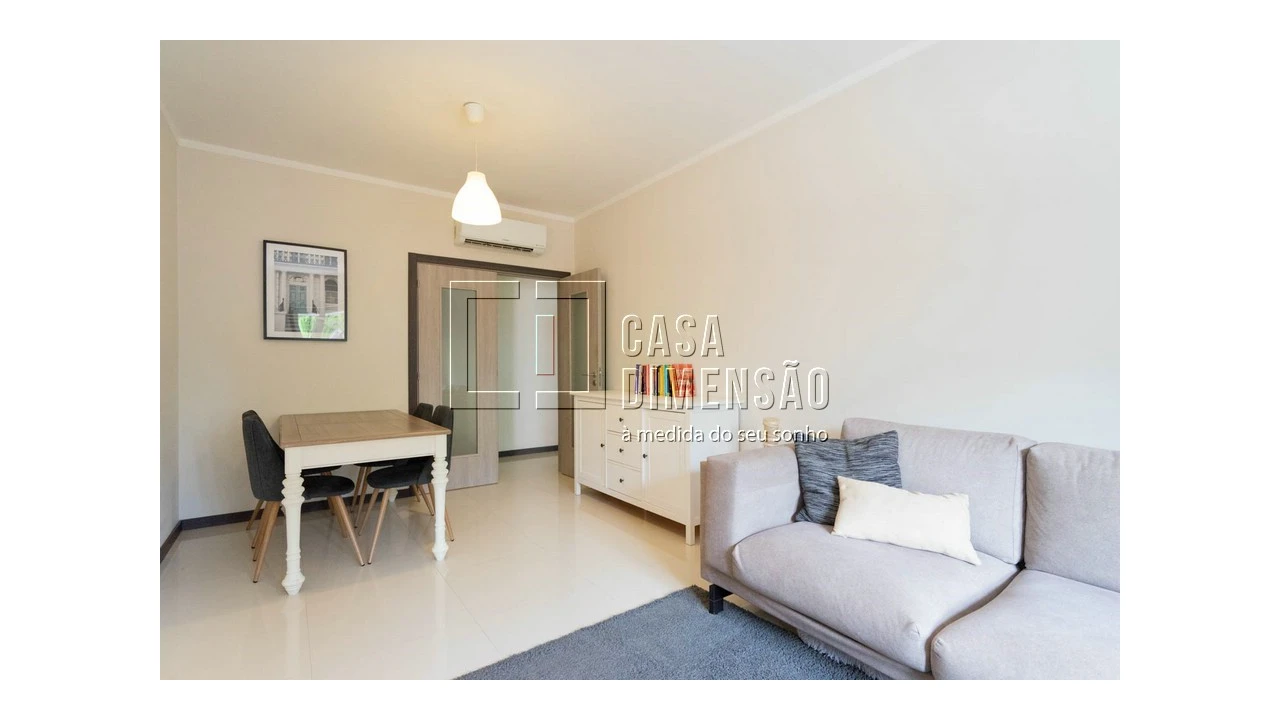 Apartamento T1 para Venda em Carnaxide e Queijas Foto 13