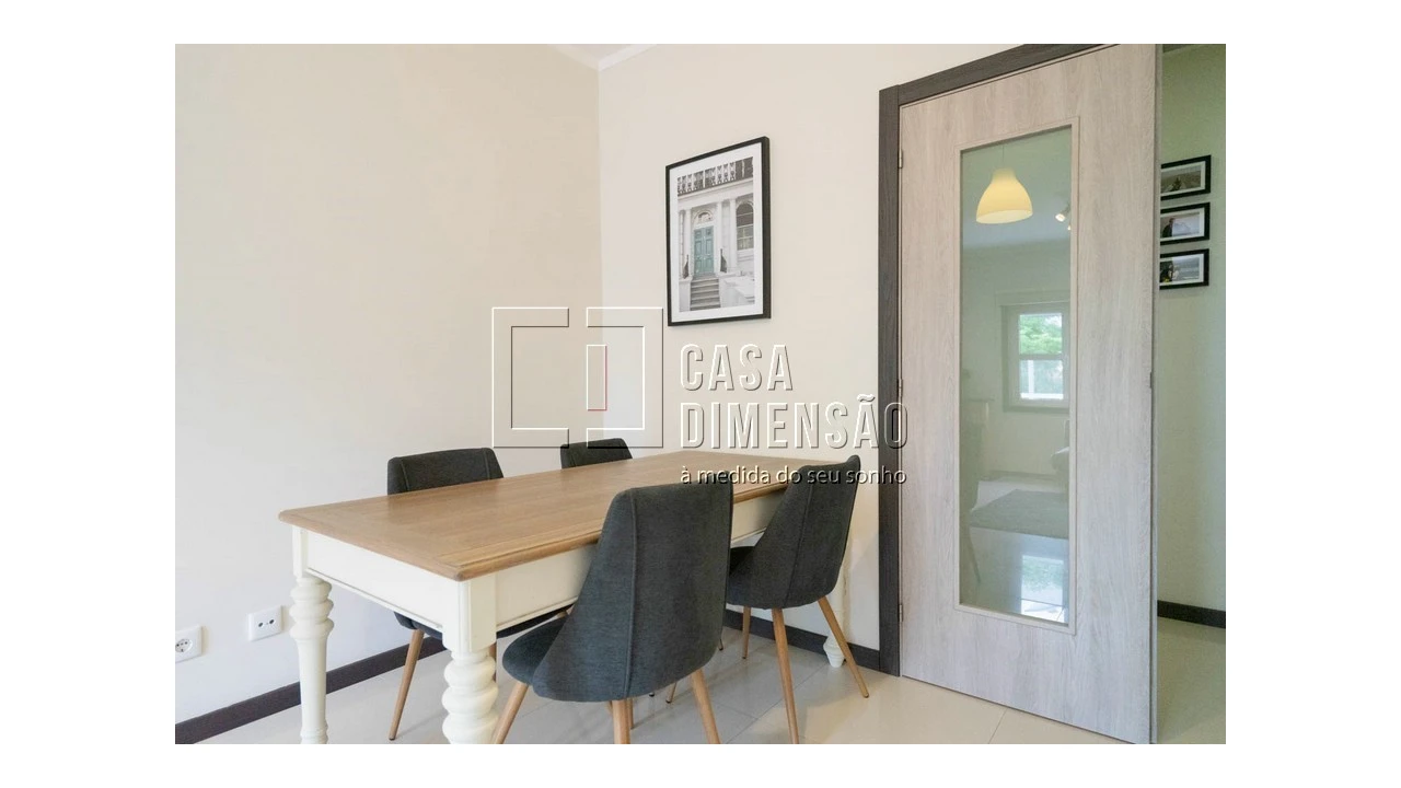 Apartamento T1 para Venda em Carnaxide e Queijas Foto 16