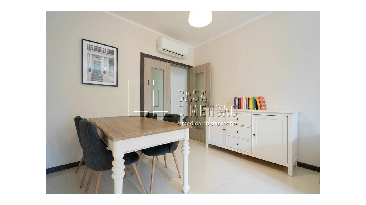 Apartamento T1 para Venda em Carnaxide e Queijas Foto 19