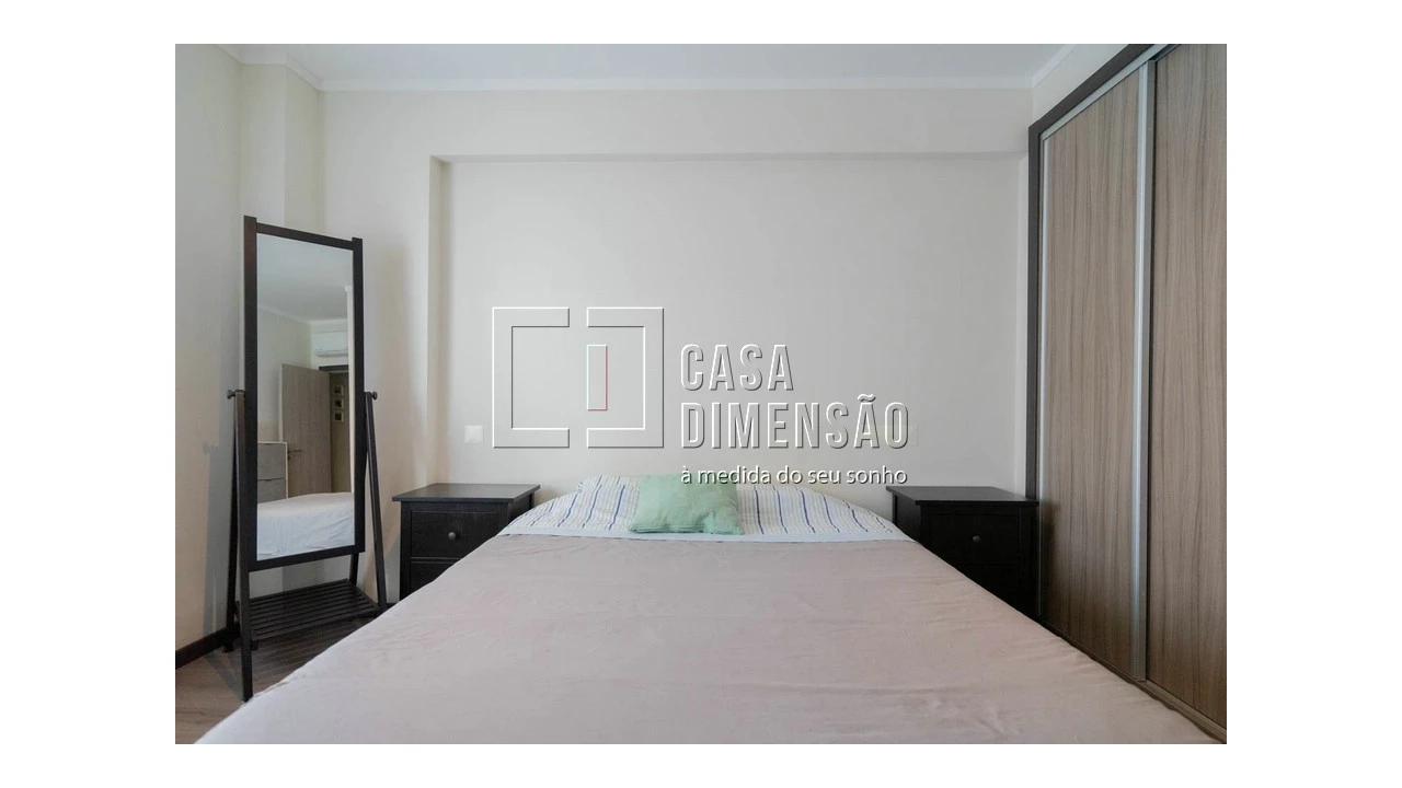 Apartamento T1 para Venda em Carnaxide e Queijas Foto 38