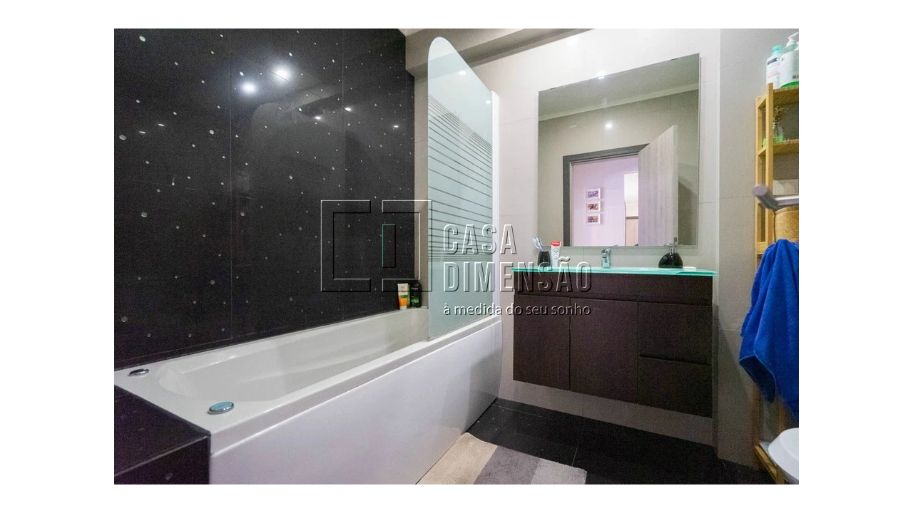 Apartamento T1 para Venda em Carnaxide e Queijas Foto 43
