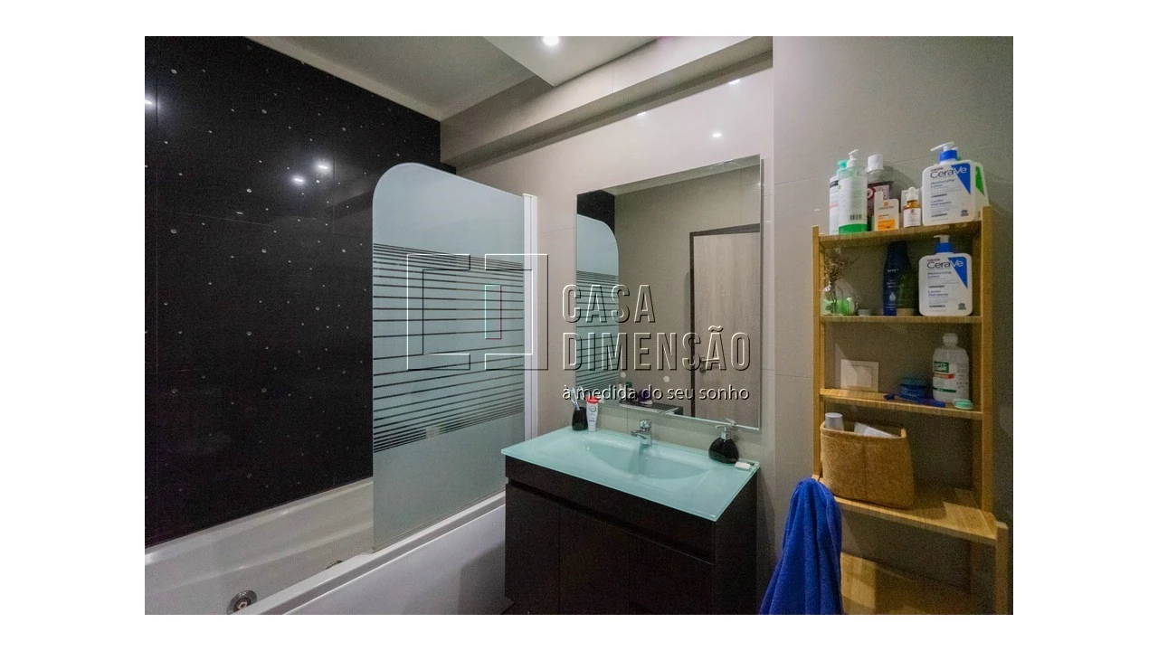 Apartamento T1 para Venda em Carnaxide e Queijas Foto 45