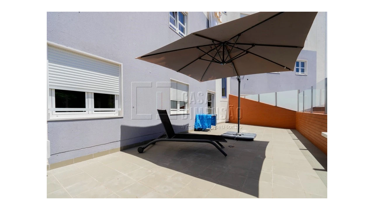 Apartamento T1 para Venda em Carnaxide e Queijas Foto 55