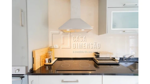 Apartamento T1 para Venda em Carnaxide e Queijas