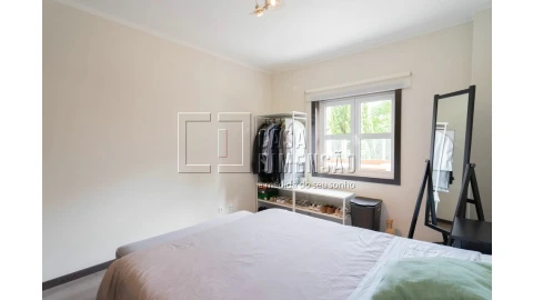 Apartamento T1 para Venda em Carnaxide e Queijas
