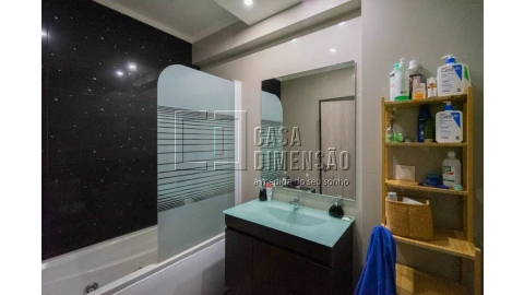 Apartamento T1 para Venda em Carnaxide e Queijas