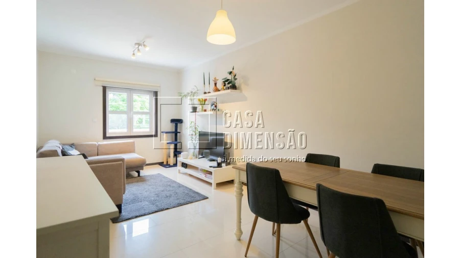 Apartamento T1 para Venda em Carnaxide e Queijas Foto 6